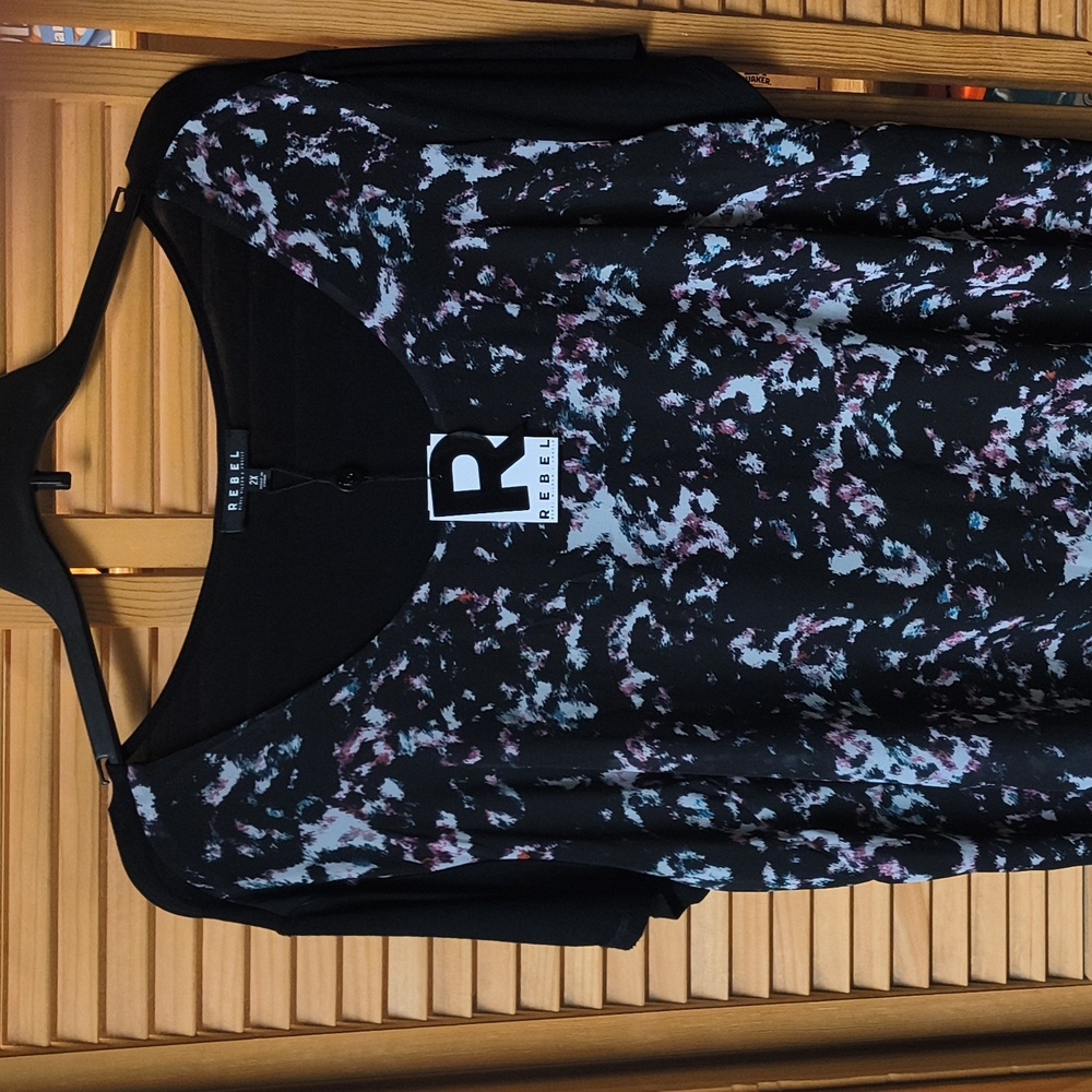 Rebel Brand Women's Black Blouse with Pink, Blue & White Pattern-Size 2XL